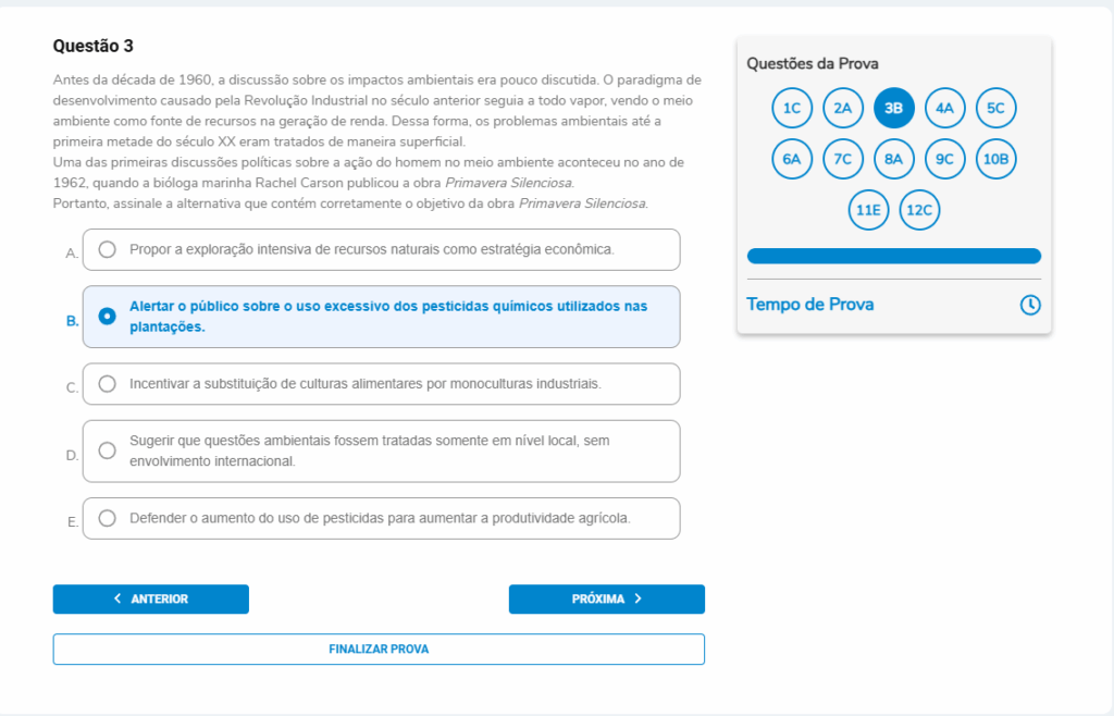 Questão 3
Enunciado:
Antes da década de 1960, a discussão sobre os impactos ambientais era pouco discutida. O paradigma de desenvolvimento causado pela Revolução Industrial no século anterior seguia a todo vapor, vendo o meio ambiente como fonte de recursos na geração de renda. Dessa forma, os problemas ambientais até a primeira metade do século XX eram tratados de maneira superficial.
Uma das primeiras discussões políticas sobre a ação do homem no meio ambiente aconteceu no ano de 1962, quando a bióloga marinha Rachel Carson publicou a obra Primavera Silenciosa.
Portanto, assinale a alternativa que contém corretamente o objetivo da obra Primavera Silenciosa.
A. Propor a exploração intensiva de recursos naturais como estratégia econômica.
B. Alertar o público sobre o uso excessivo dos pesticidas químicos utilizados nas plantações.
C. Incentivar a substituição de culturas alimentares por monoculturas industriais.
D. Sugerir que questões ambientais fossem tratadas somente em nível local, sem envolvimento internacional.
E. Defender o aumento do uso de pesticidas para aumentar a produtividade agrícola.
Gabarito comentado: B – Alertar o público sobre o uso excessivo de pesticidas.
A obra denunciou impactos ambientais e riscos dos agrotóxicos (como o DDT).
